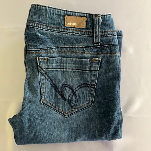 Refuge Distressed Jeans - Picture 1 of 7